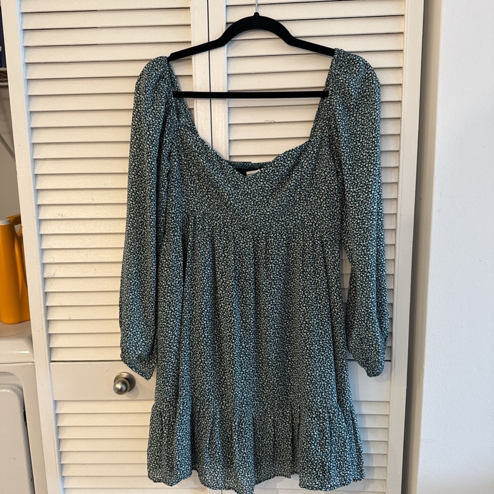 Abercrombie & Fitch Green and White floral Dress